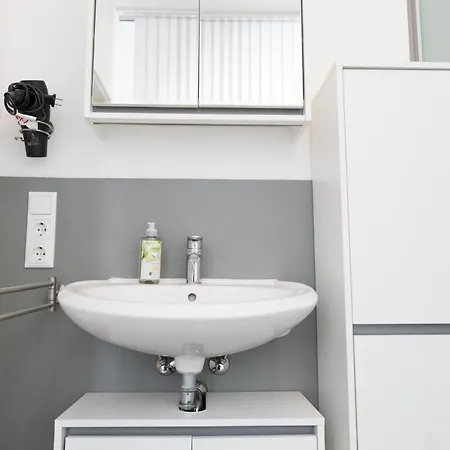 Black & White * Ilmmunster